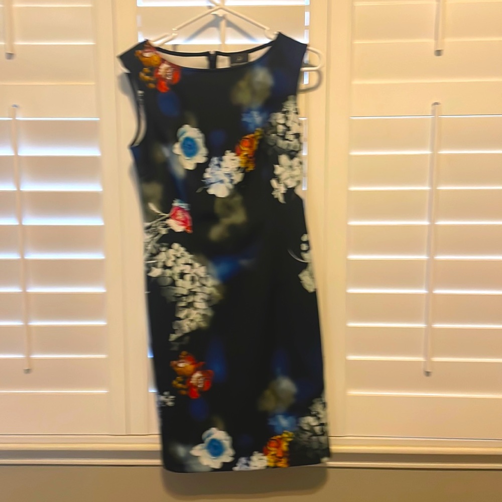 Adrianna Papell Knee Length Dress - Size 4